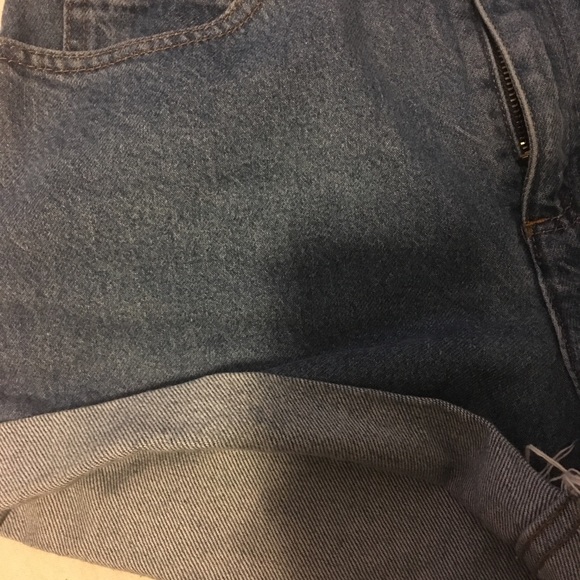 HIGHWASTED SHORT - Picture 2 of 7